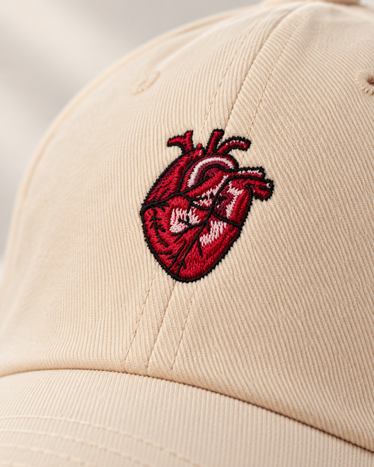 Anatomisches Herz - Cap - beige