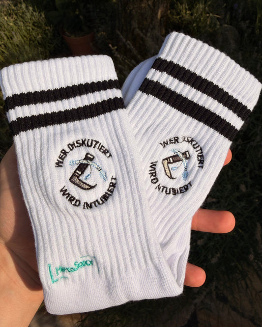 Wer diskutiert, wird intubiert - Socken